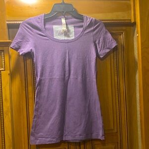 Lululemon Cotton Purple T-Shirt Size 2